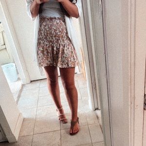 Floral skirt 100% Polyester lining, 100% Raylon